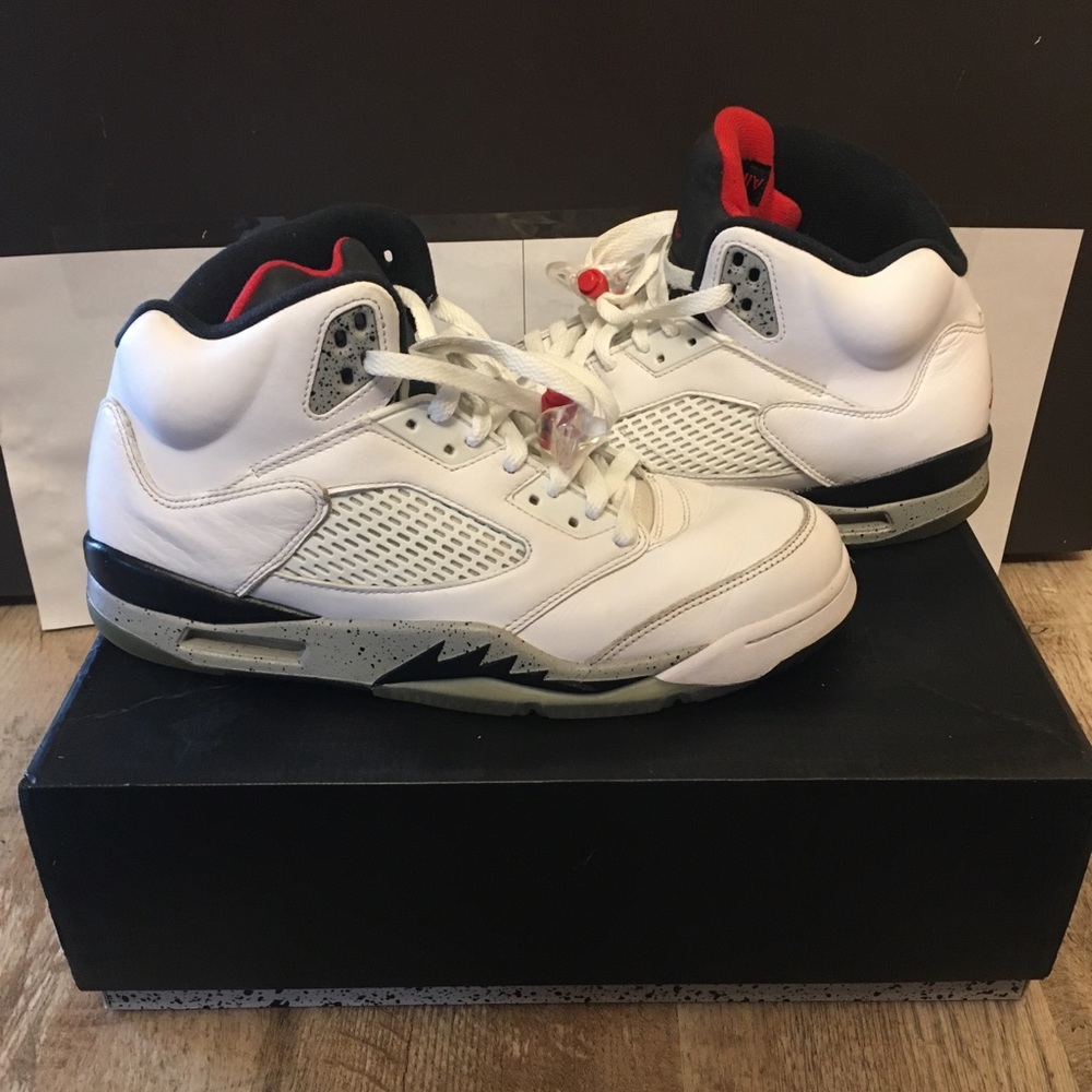 Nike Air Jordan 5 White Cement Mens size 10.5 V